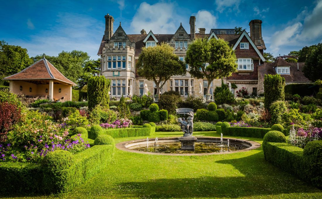 Where are the 10 best hotels in the UK?