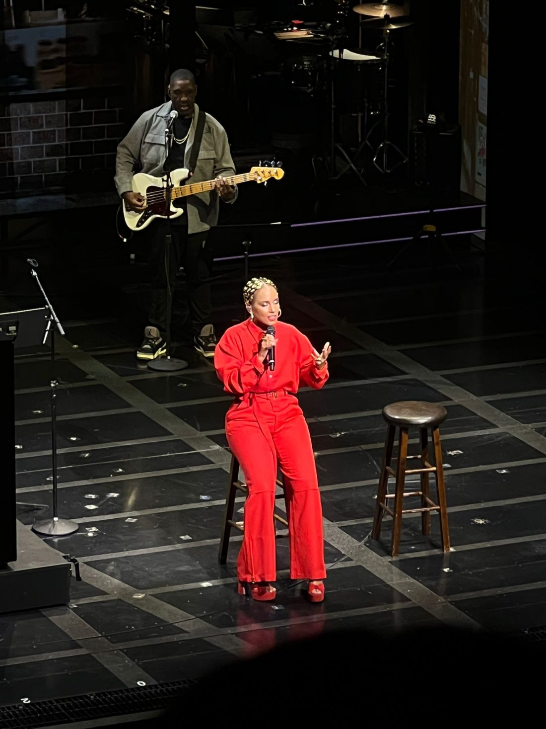 Alicia Keys at Hell's Kitchen after the showMelan