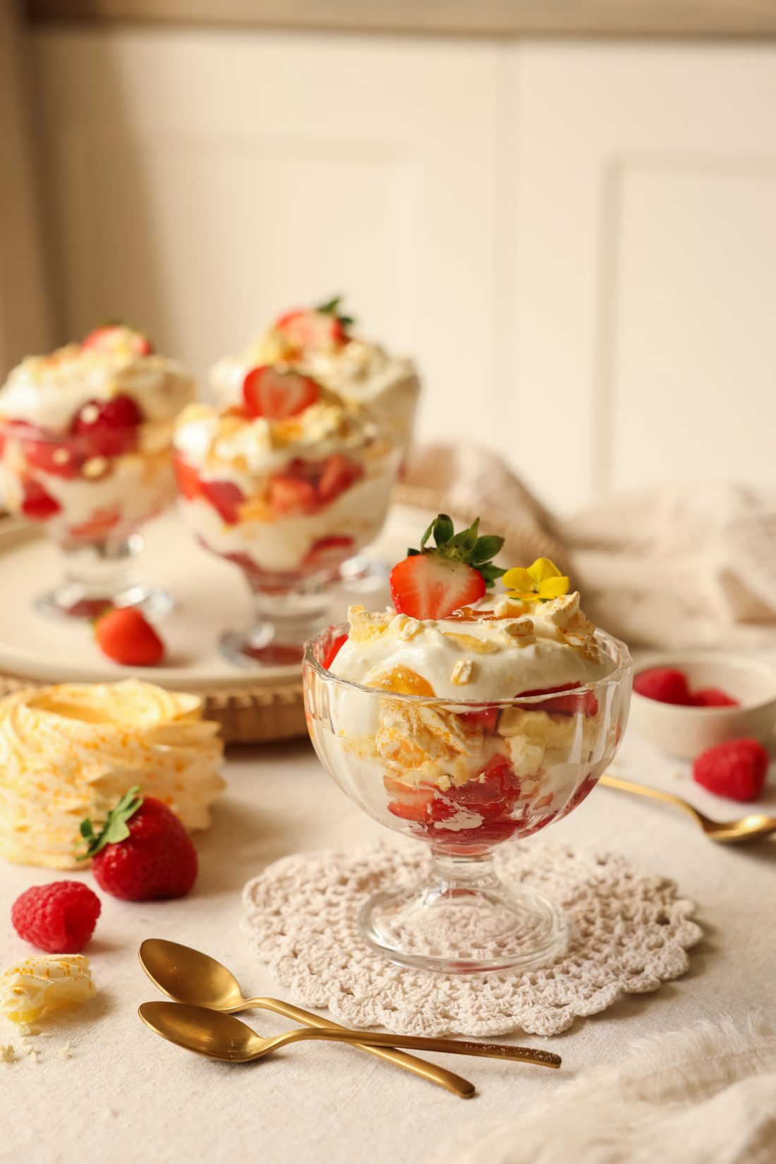 Recipe - Marmalade & Berry Eton Mess Pots