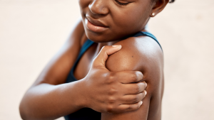 Woman hurt shoulder
